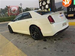 كرايسلر 300